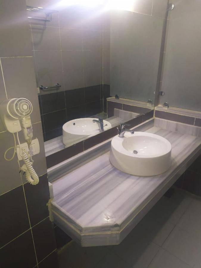 Regency Hotel Giza Bagian luar foto