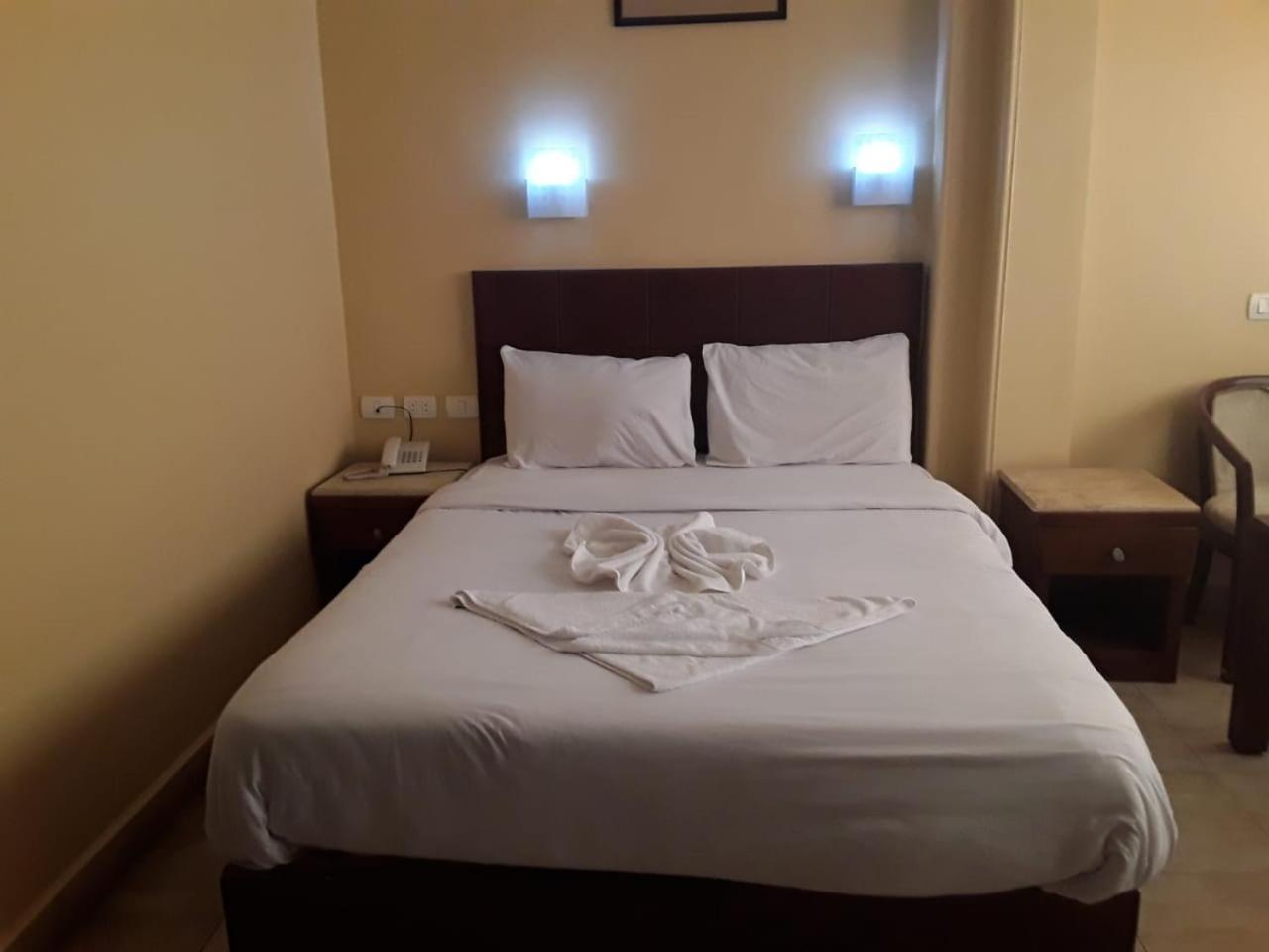 Regency Hotel Giza Bagian luar foto