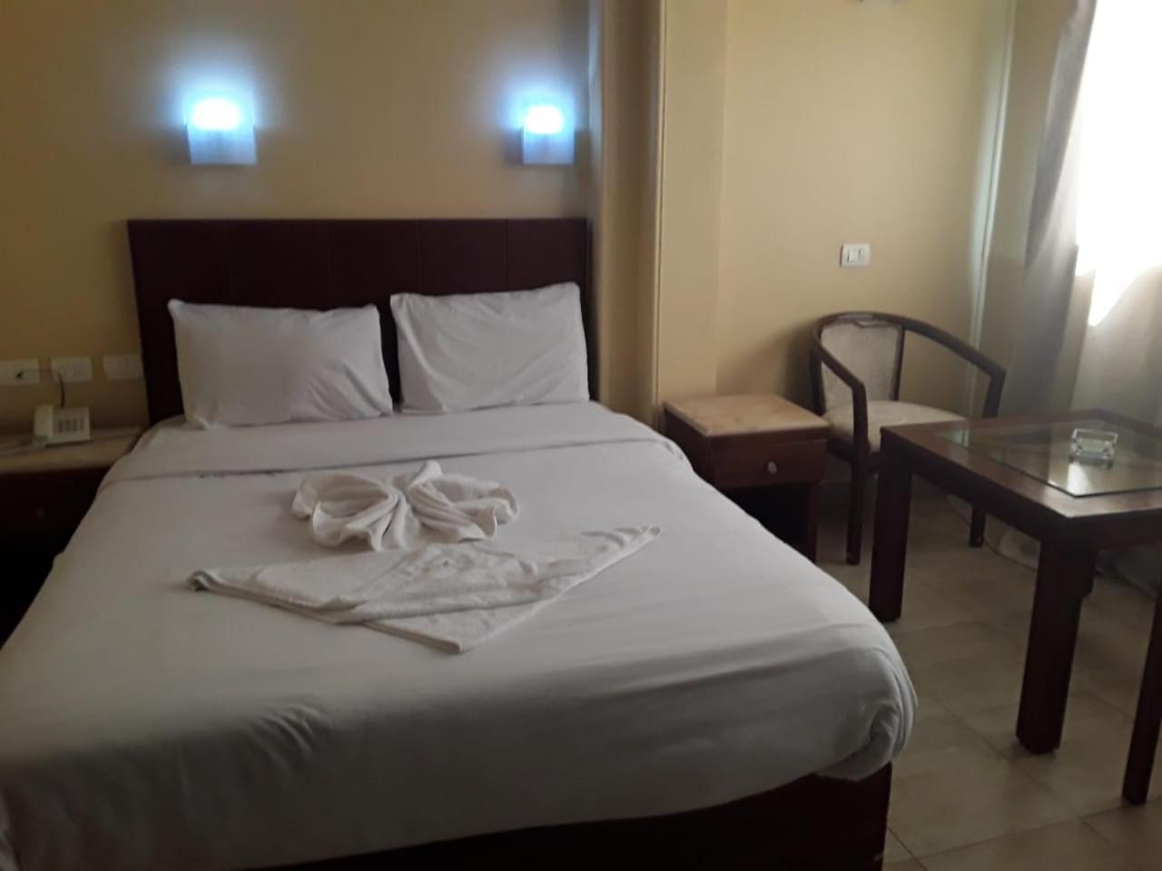 Regency Hotel Giza Bagian luar foto